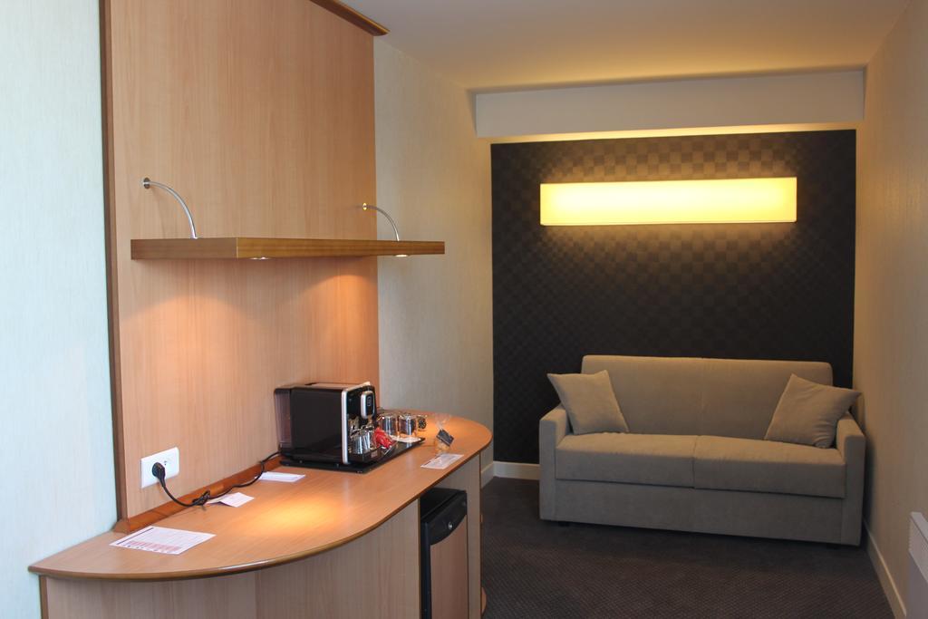 Best Western Plus Paris Saclay Δωμάτιο φωτογραφία